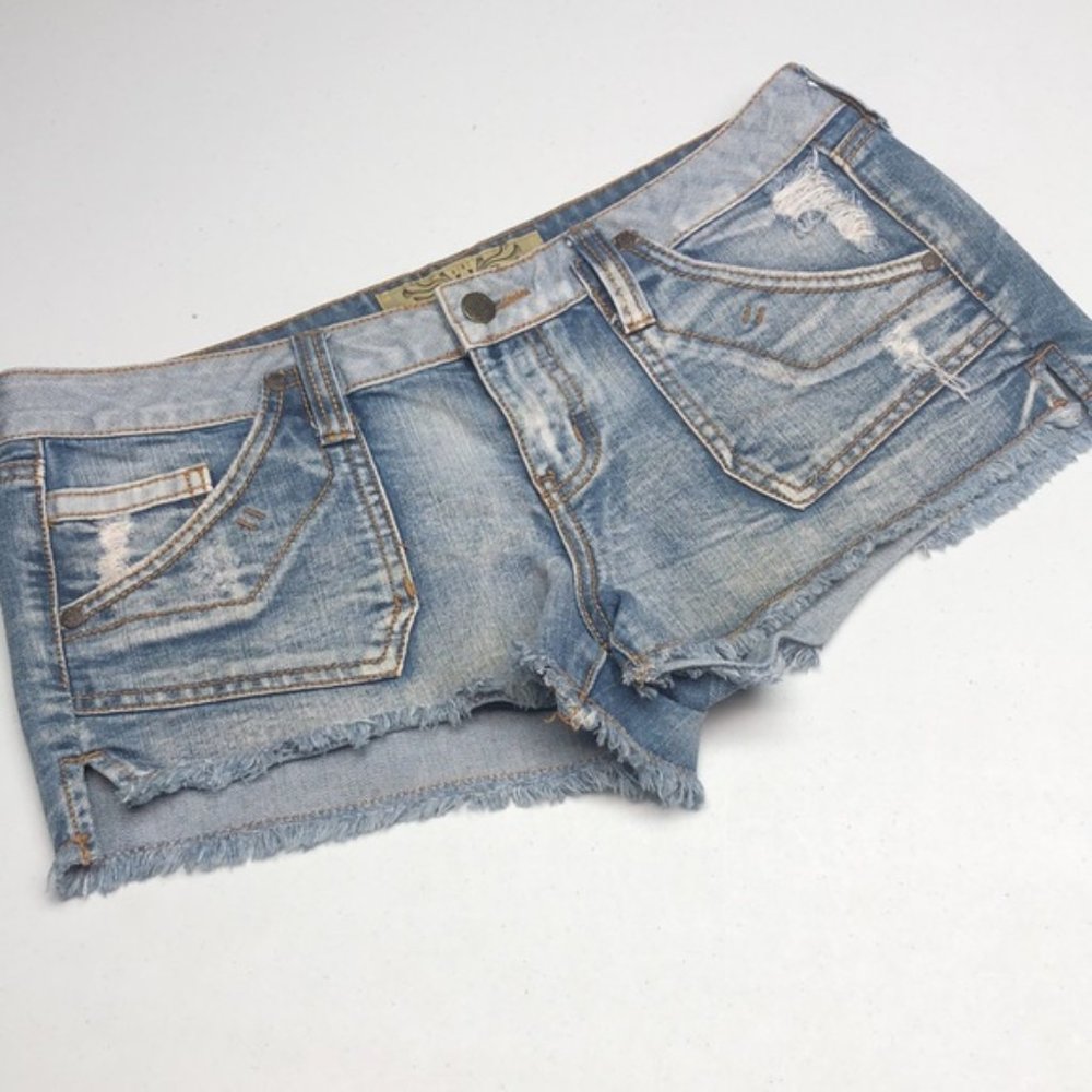 VINTAGE HINT JEAN SHORTIE SHORTS W11/31 😎